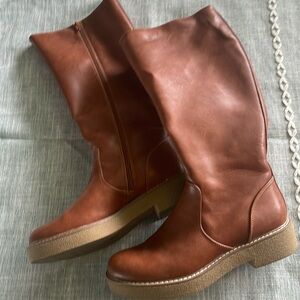 Universal thread camel riding boots